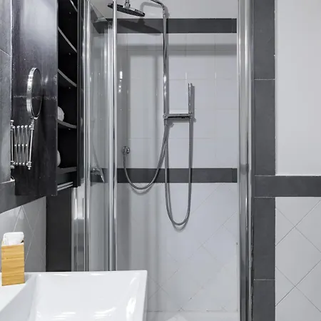 Trevi Modern Loft Apartment Apartment *