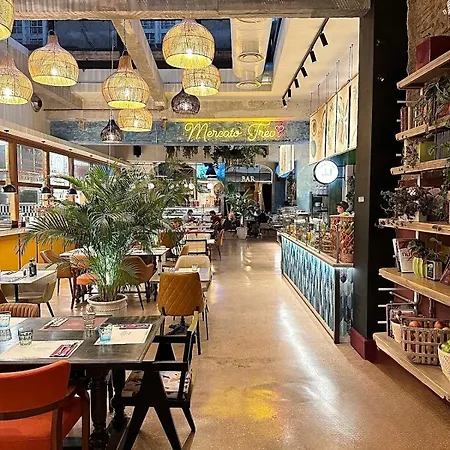 Spacious Loft Steps From Trevi Fountain Apartment Rome