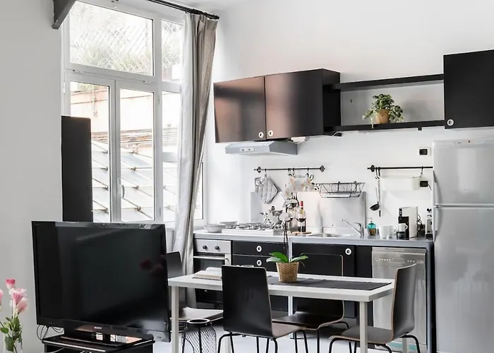 Spacious Loft Steps From Trevi Fountain * Rome